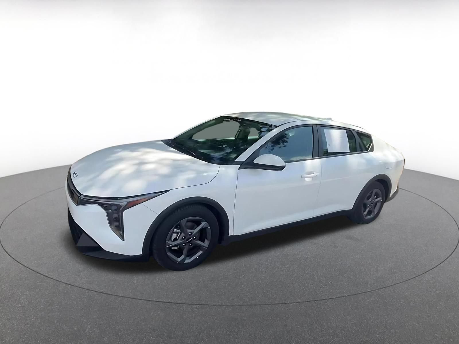 Thumbnail: 2025 Kia K4 - 10