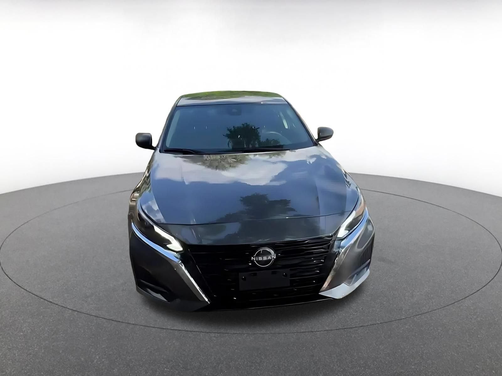 Thumbnail: 2025 Nissan Altima - 4