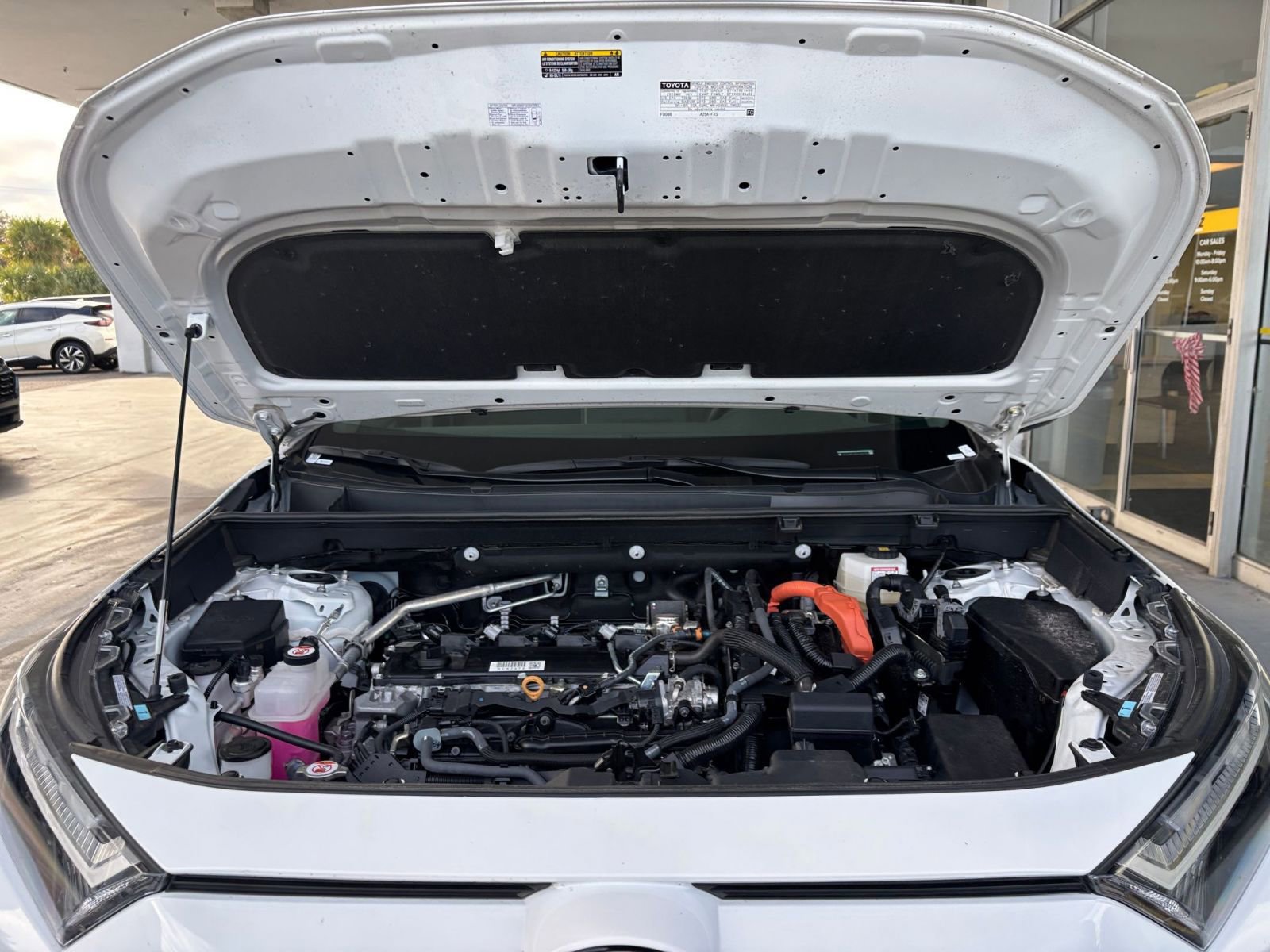 Thumbnail: 2025 Toyota RAV4 - 33