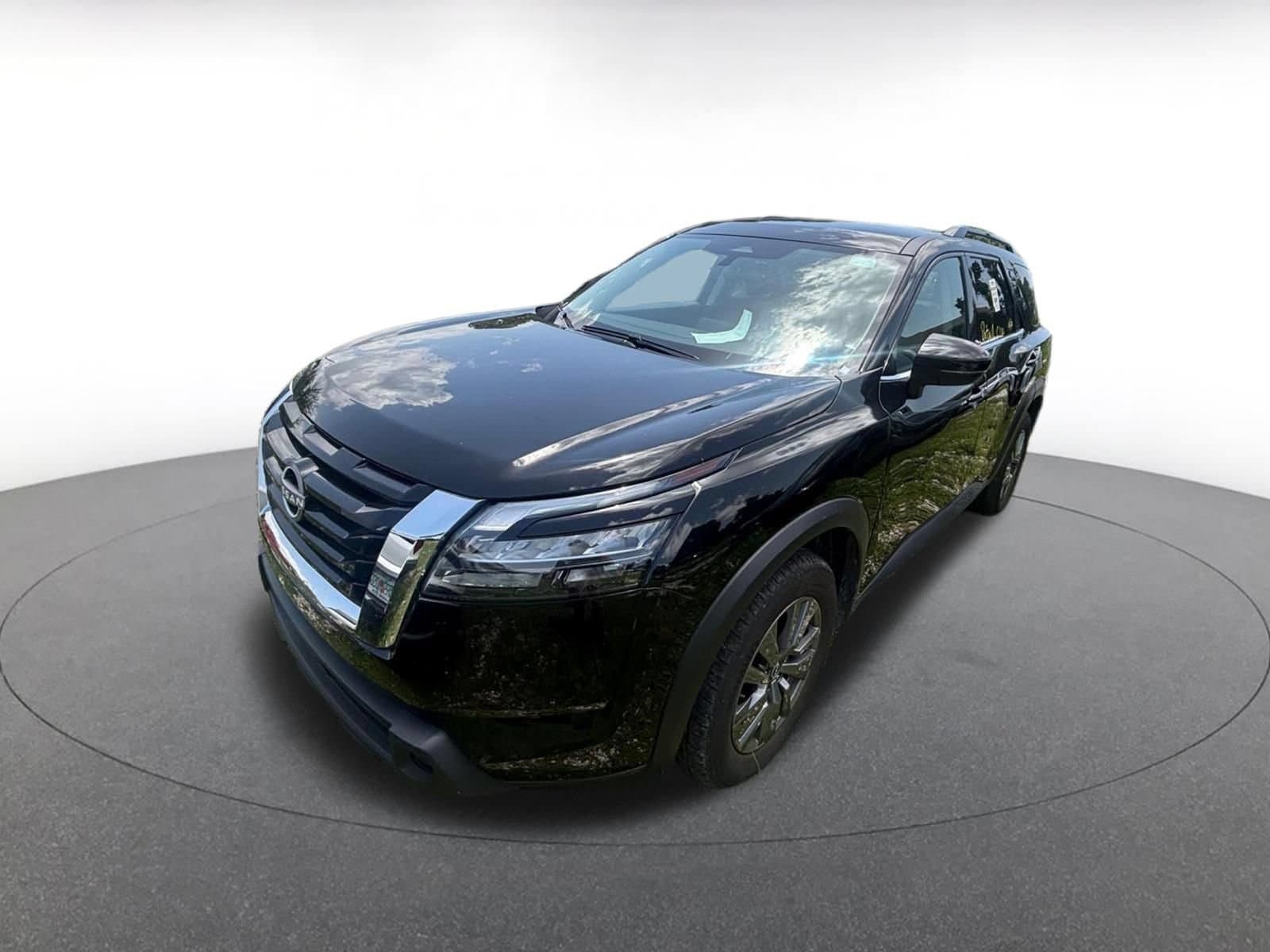 Thumbnail: 2025 Nissan Pathfinder - 3