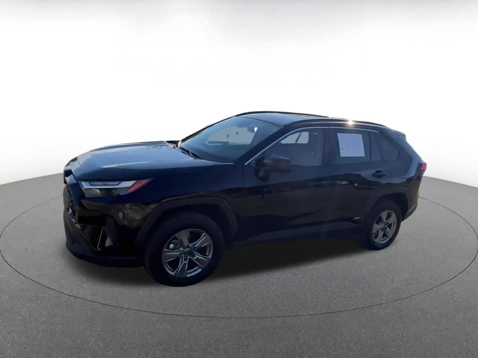 Thumbnail: 2025 Toyota RAV4 - 8