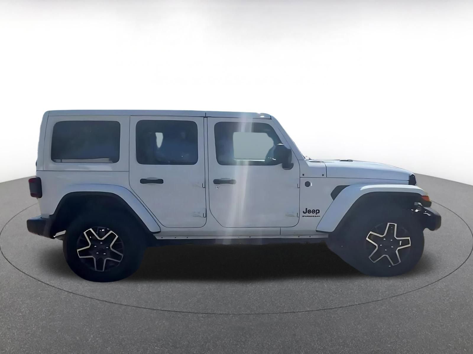 Thumbnail: 2025 Jeep Wrangler - 15