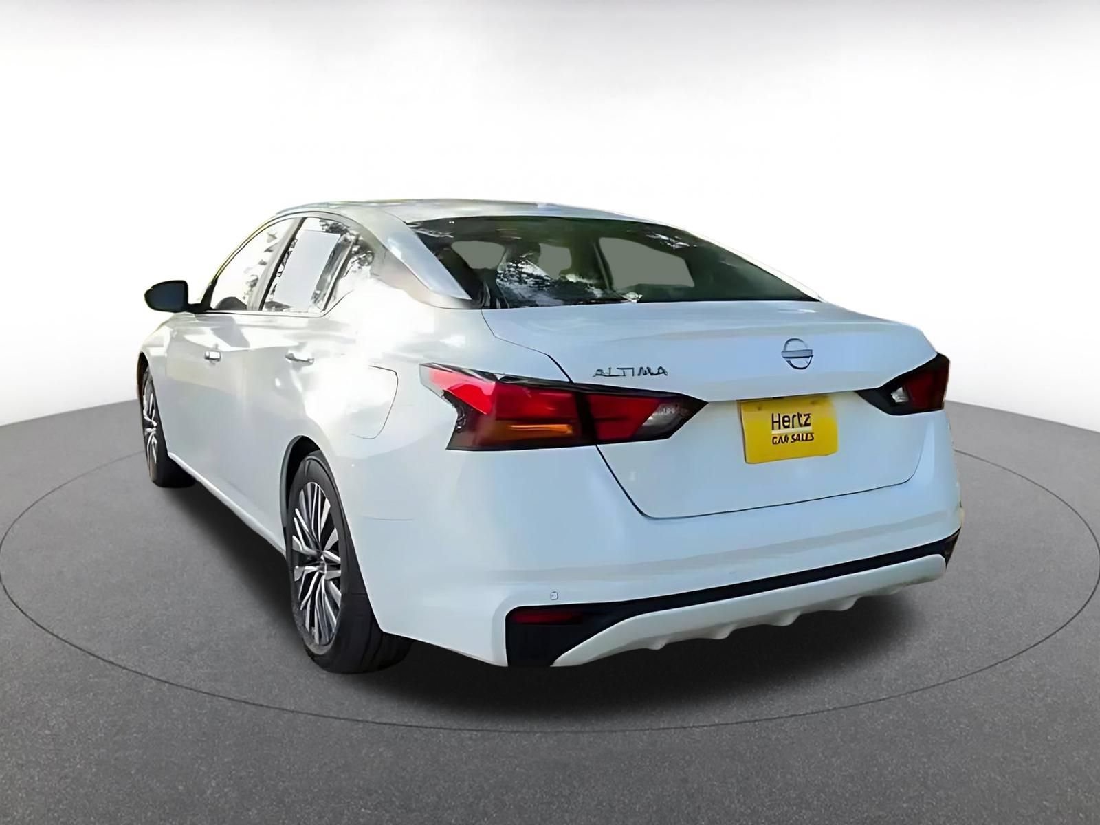 Thumbnail: 2025 Nissan Altima - 11