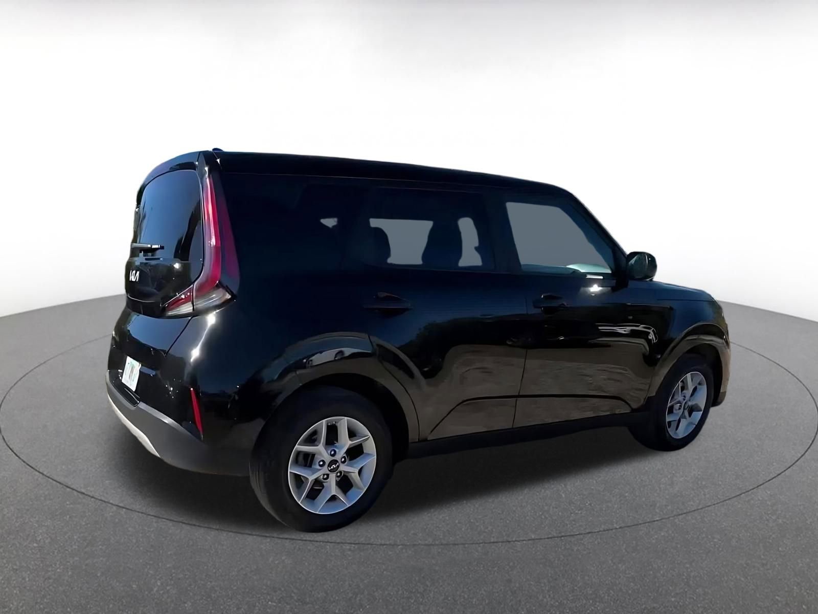 Thumbnail: 2025 Kia Soul - 16