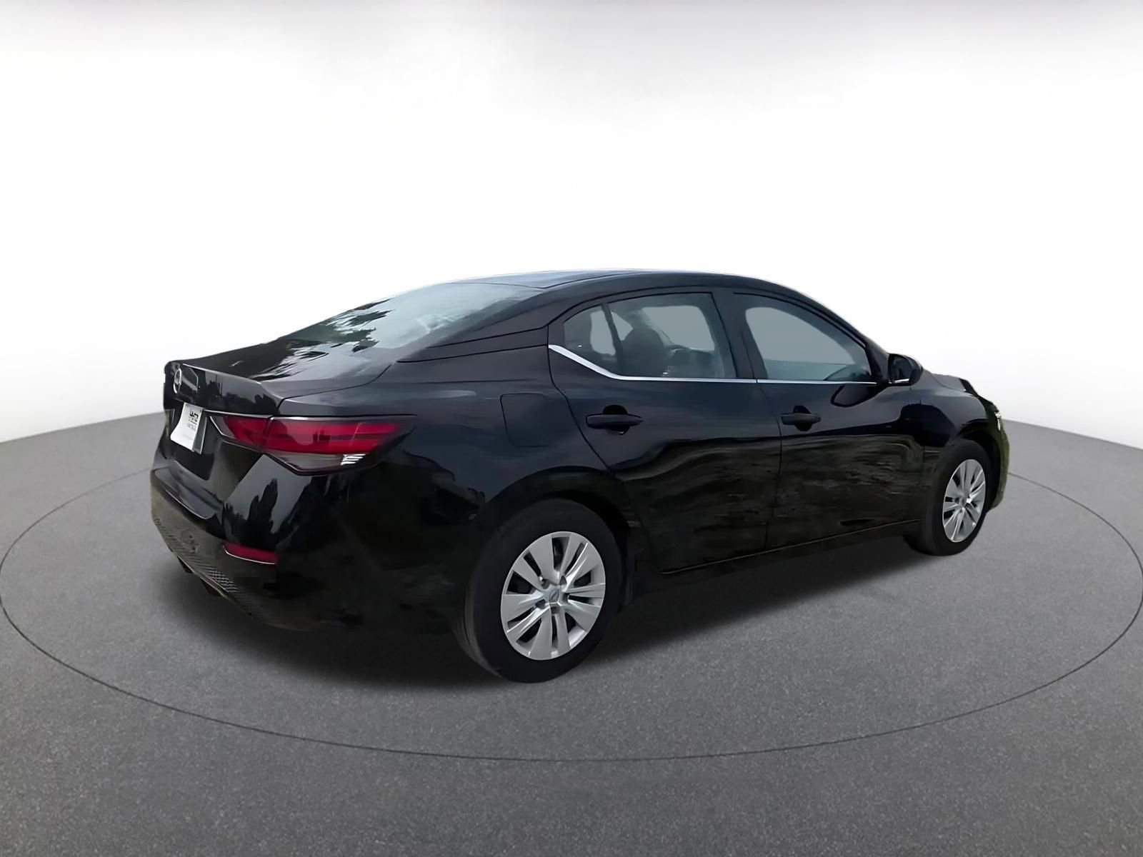 Thumbnail: 2025 Nissan Sentra - 16