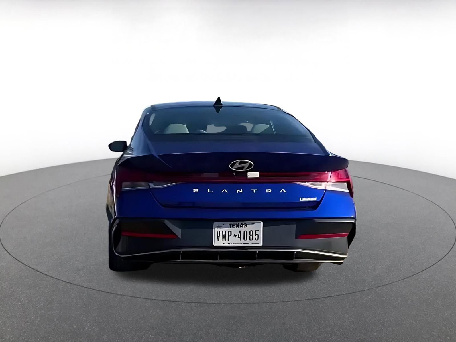 Thumbnail: 2025 Hyundai Elantra - 10