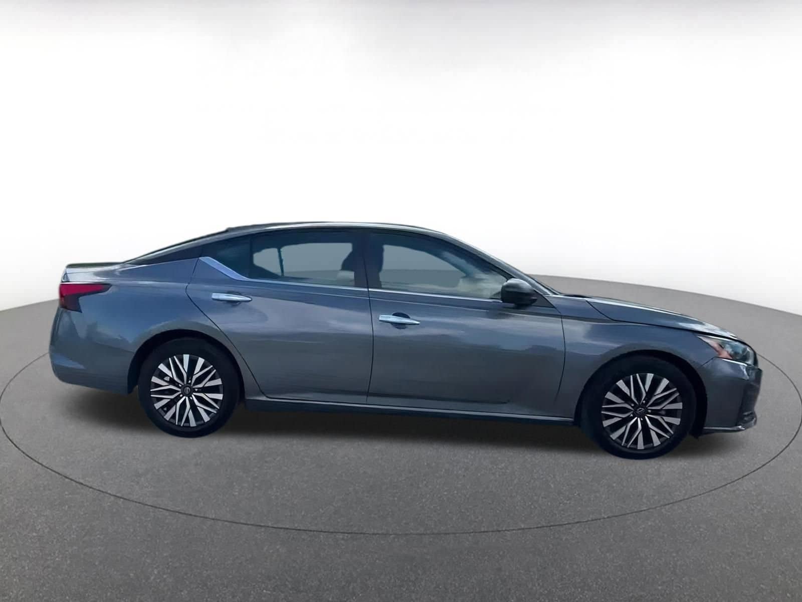 Thumbnail: 2024 Nissan Altima - 9