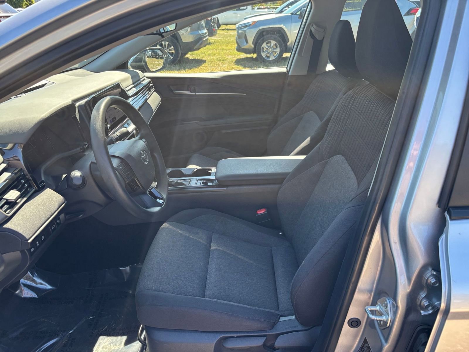 Thumbnail: 2025 Toyota Camry - 27