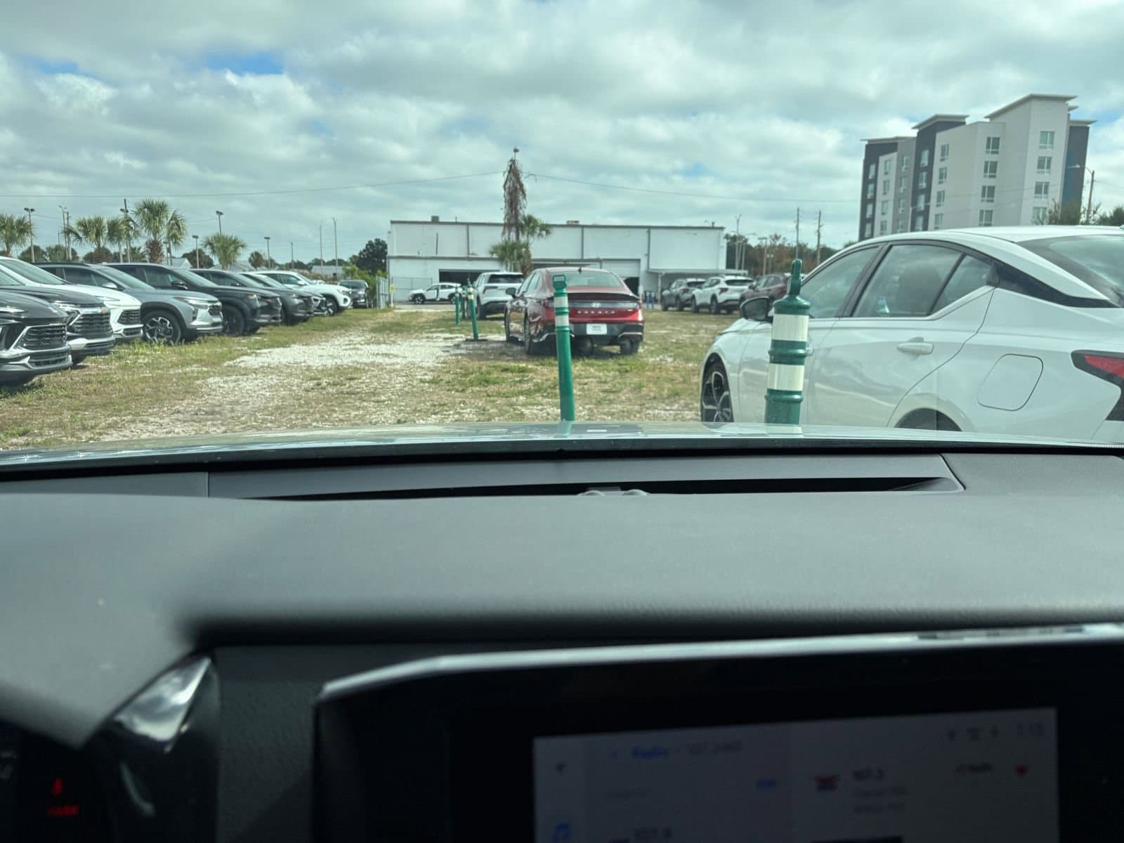 Thumbnail: 2025 Toyota Camry - 18