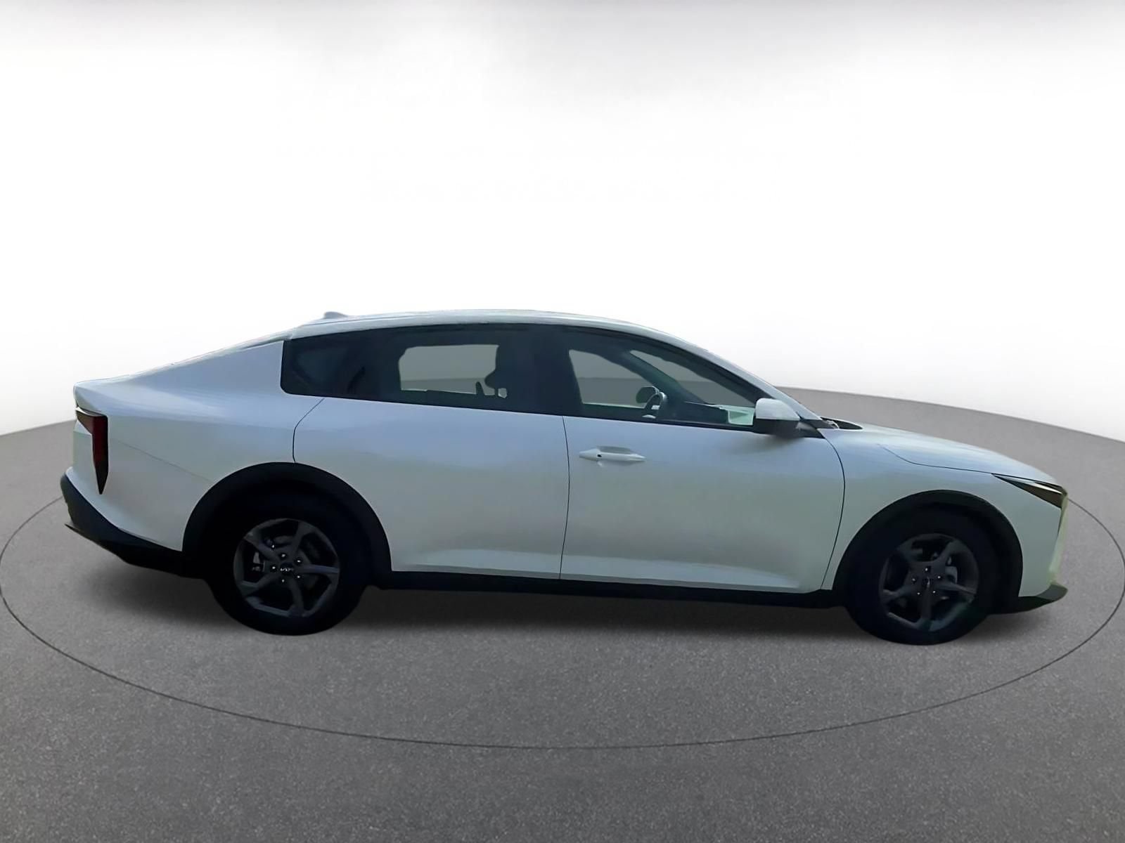 Thumbnail: 2026 Kia K4 - 15