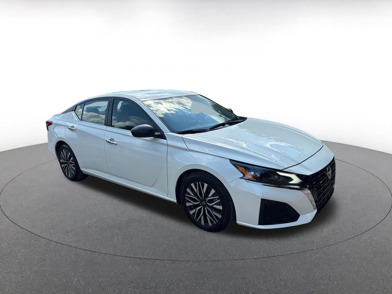 Thumbnail: 2025 Nissan Altima - 1