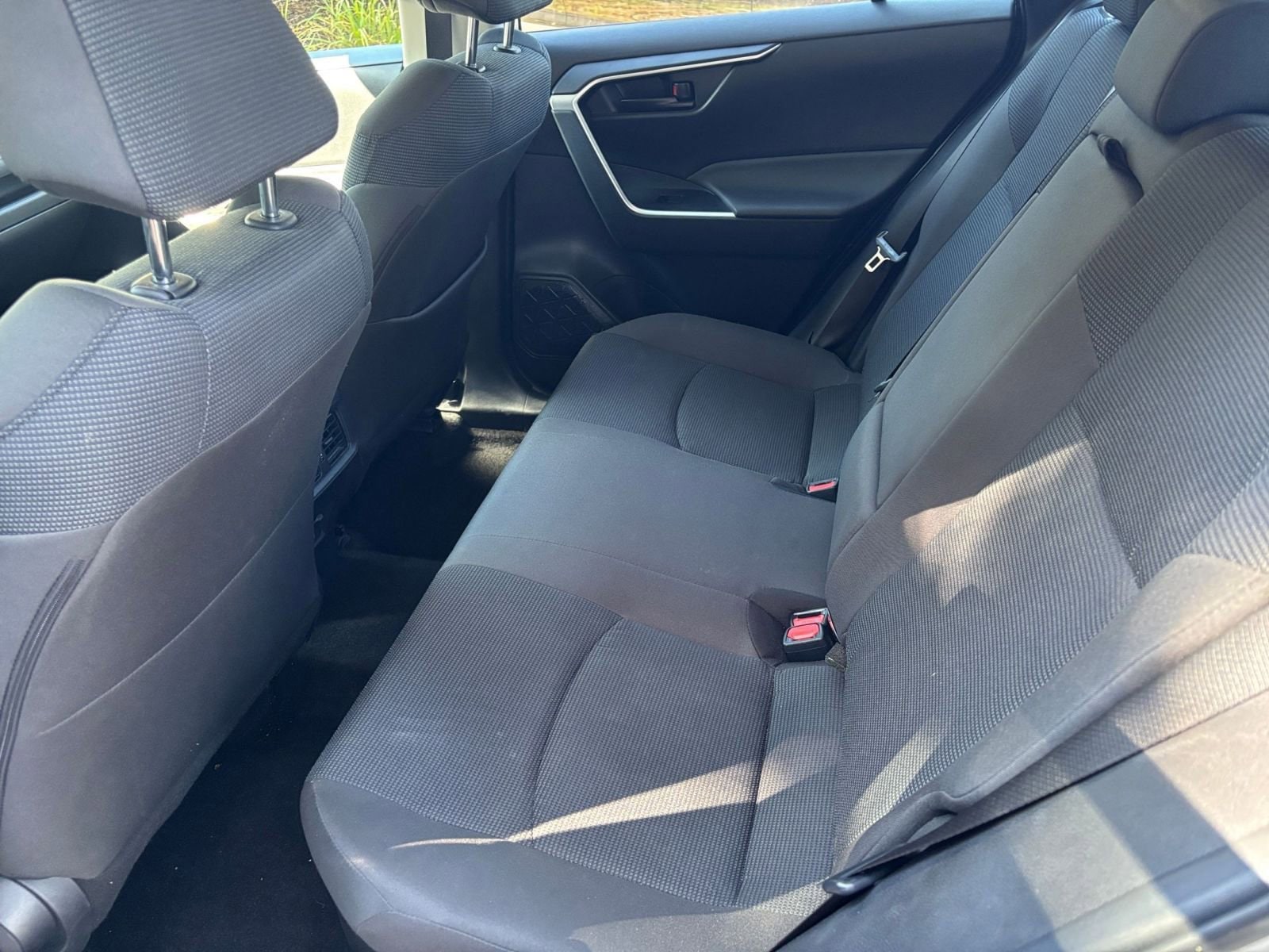 Thumbnail: 2025 Toyota RAV4 - 25