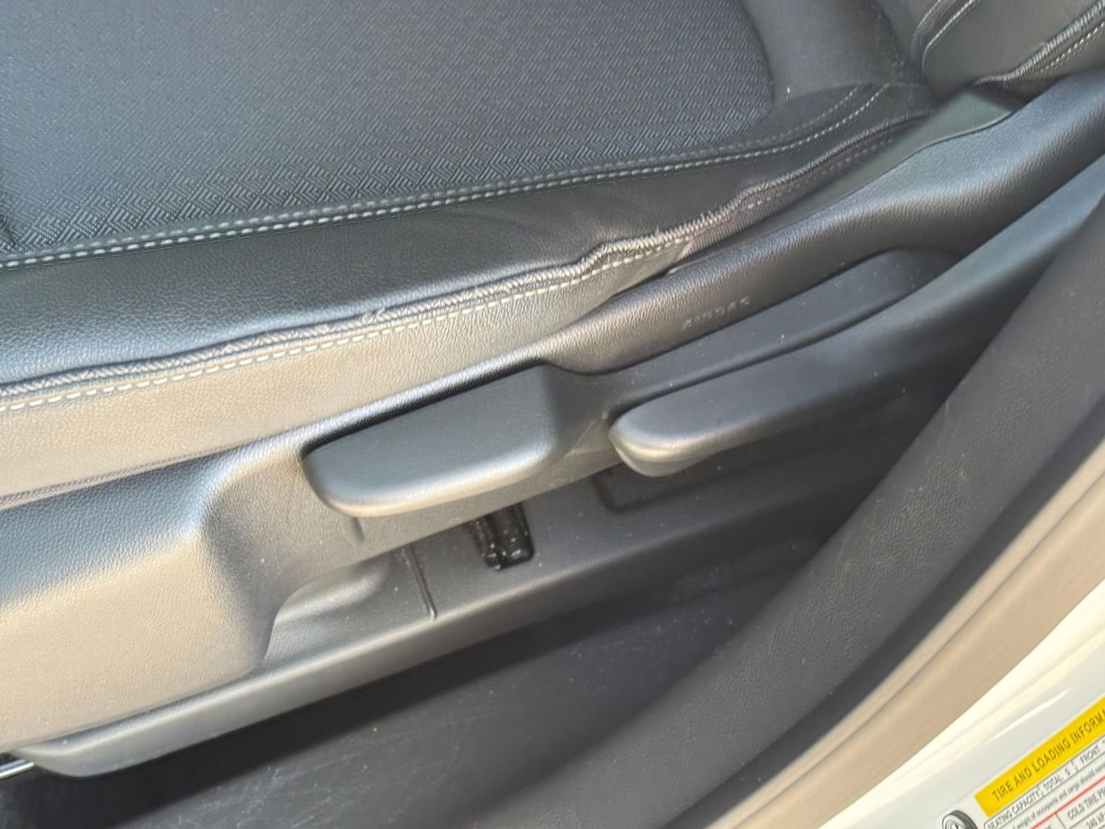 Thumbnail: 2025 Buick Encore GX - 22