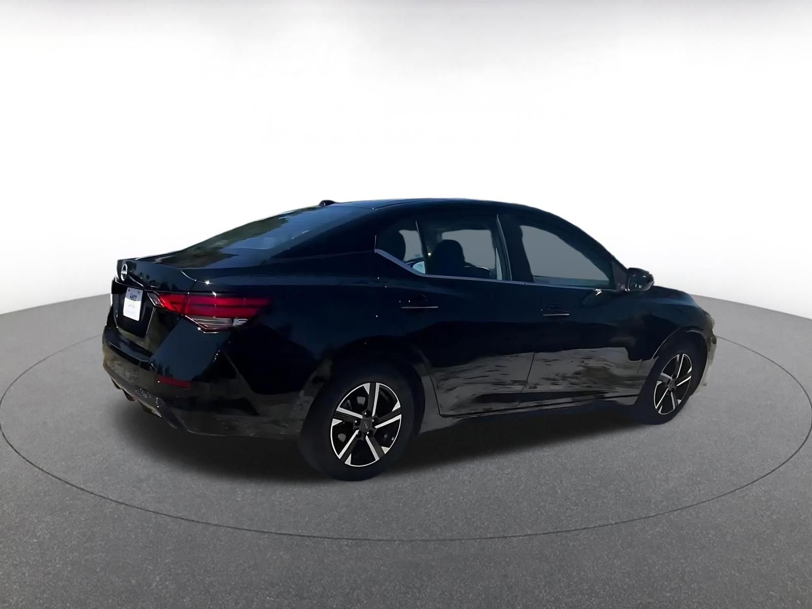 Thumbnail: 2025 Nissan Sentra - 15
