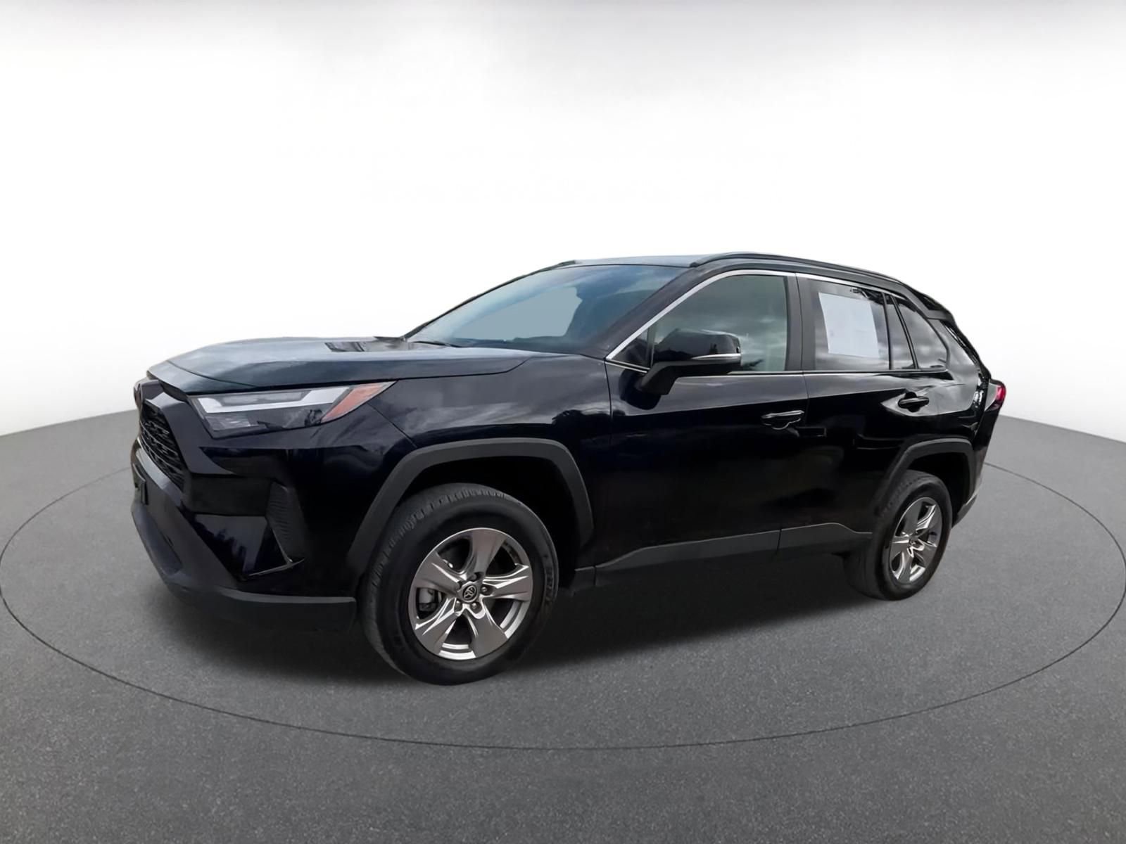 Thumbnail: 2025 Toyota RAV4 - 8