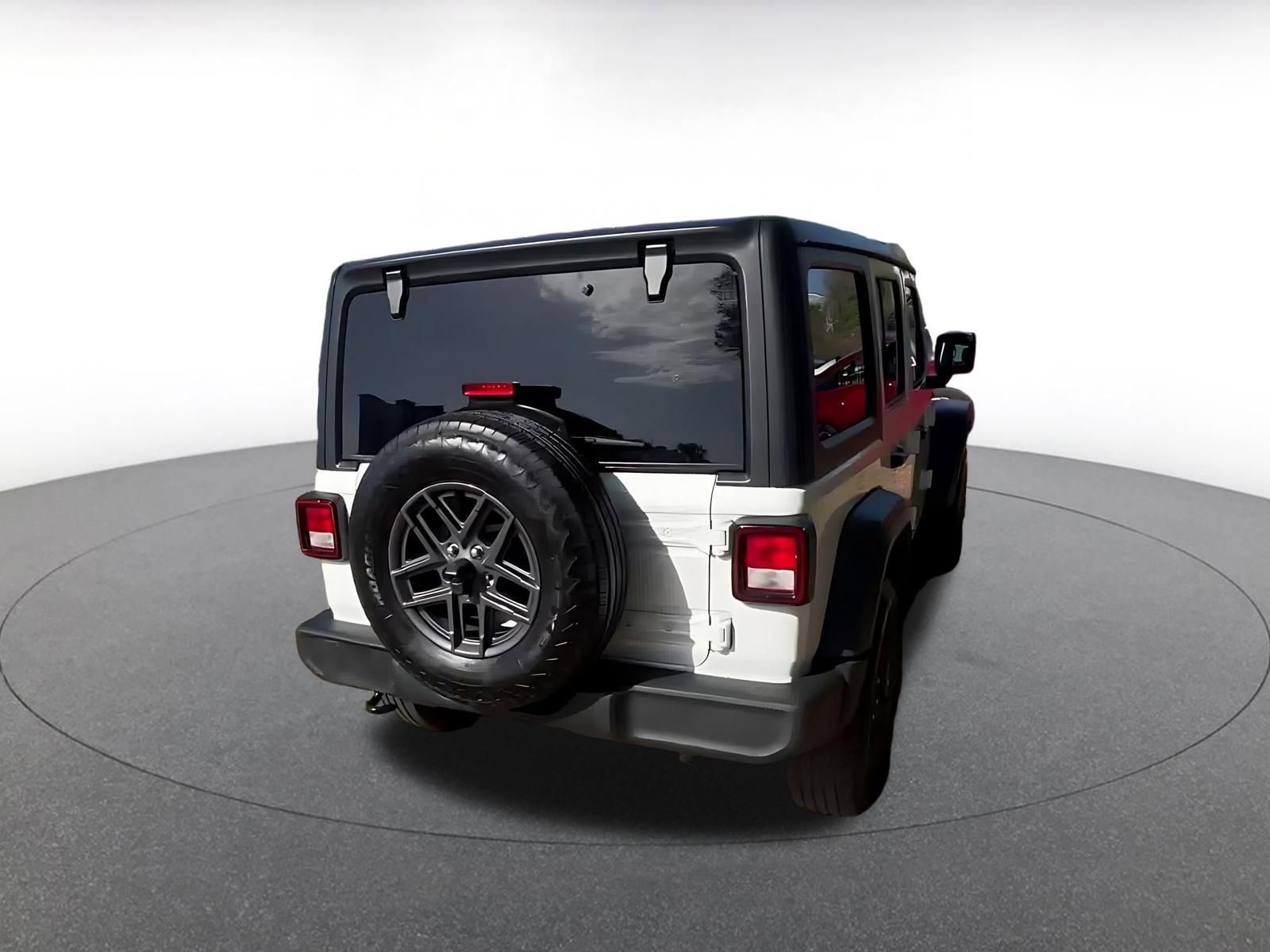 Thumbnail: 2025 Jeep Wrangler - 12