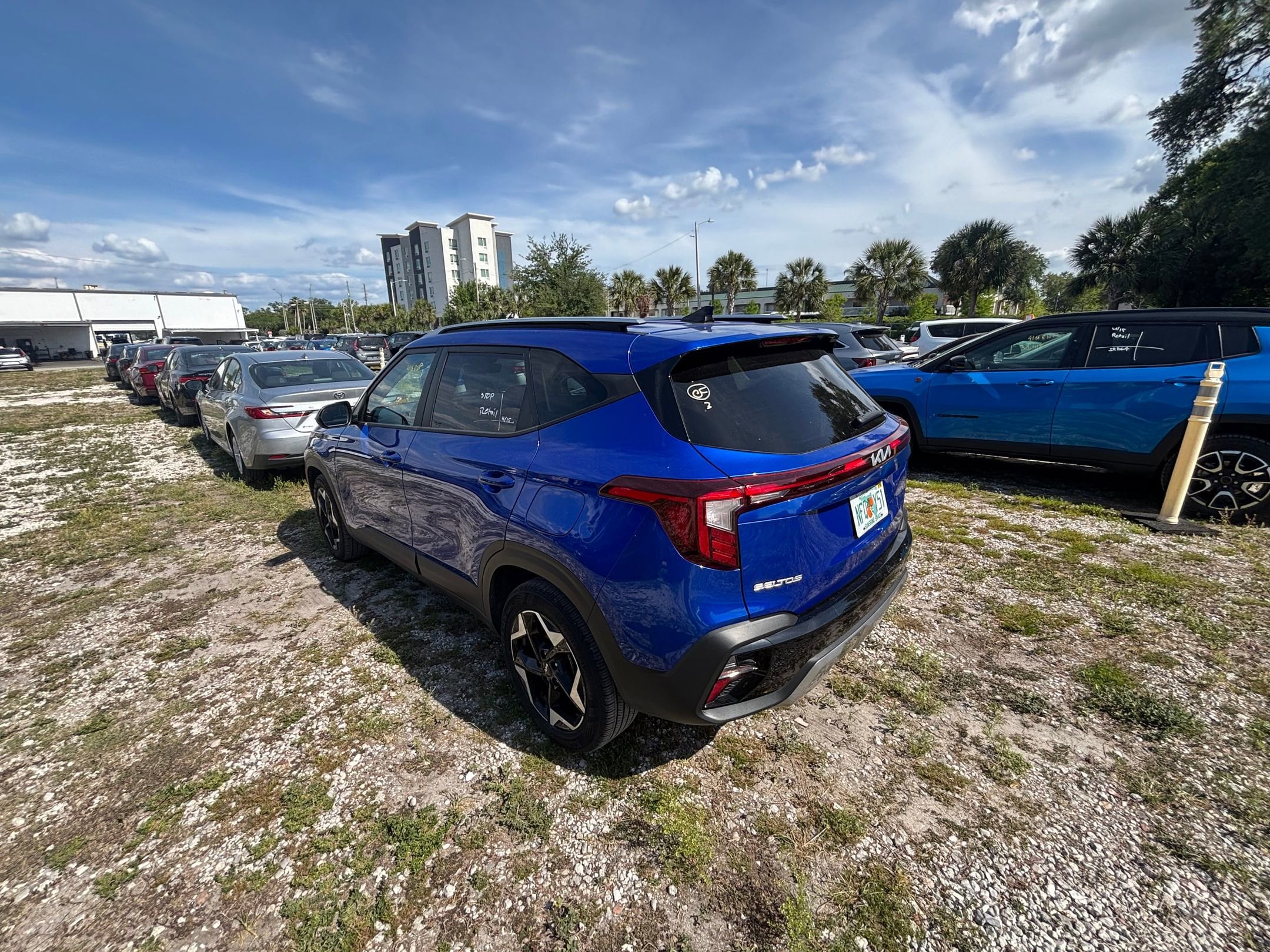 Thumbnail: 2025 Kia Seltos - 7