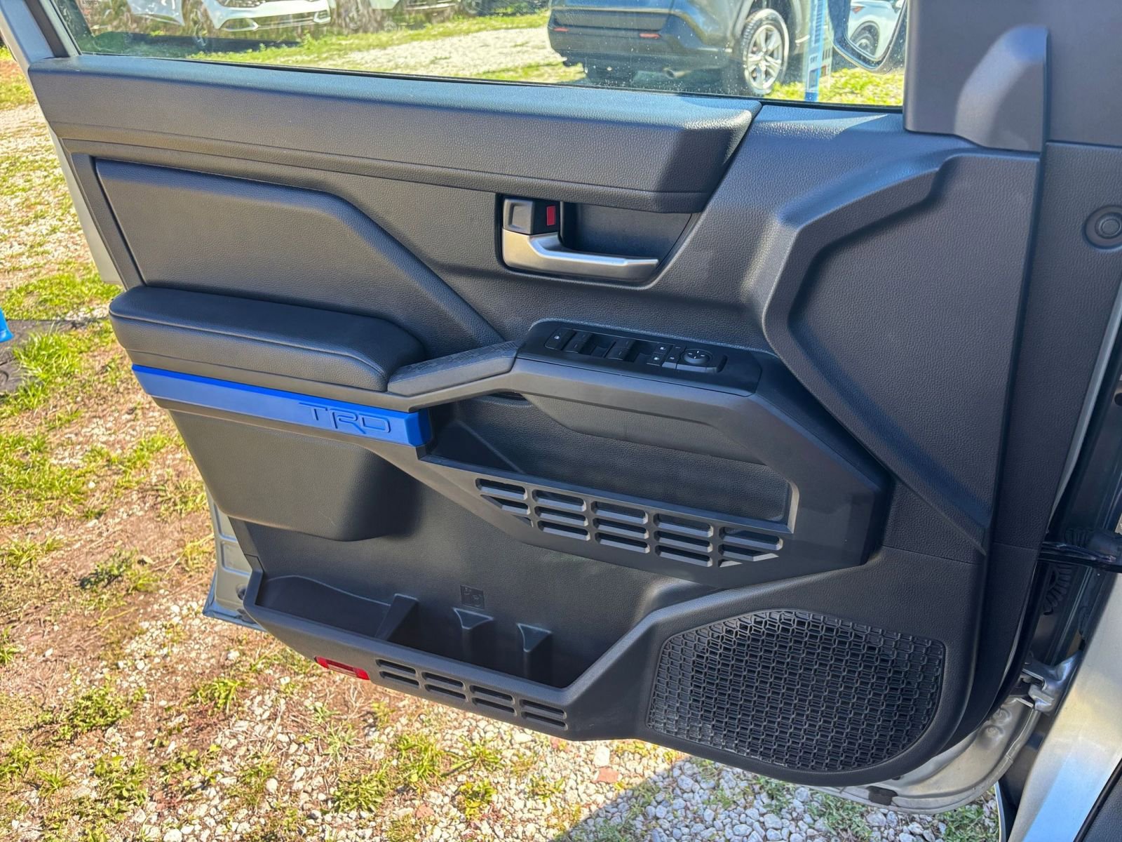 Thumbnail: 2025 Toyota Tacoma - 18