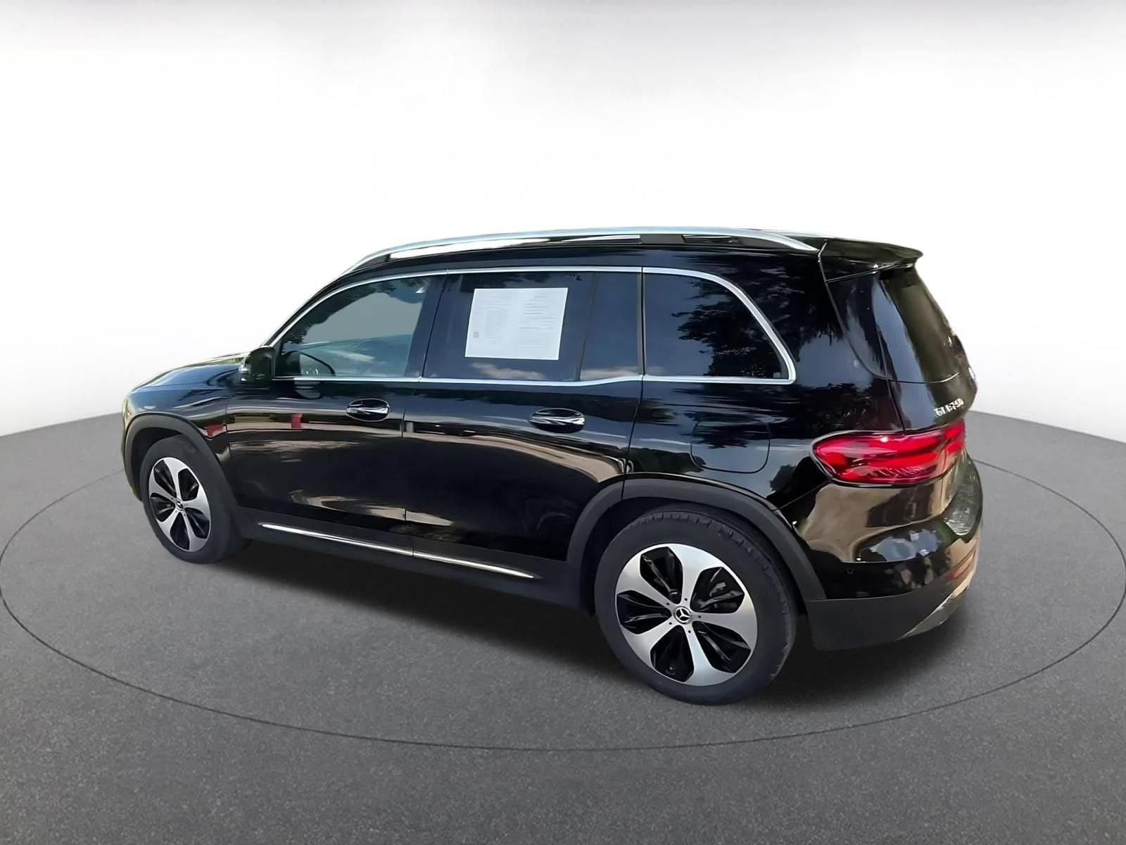 Thumbnail: 2025 Mercedes-Benz GLB - 10