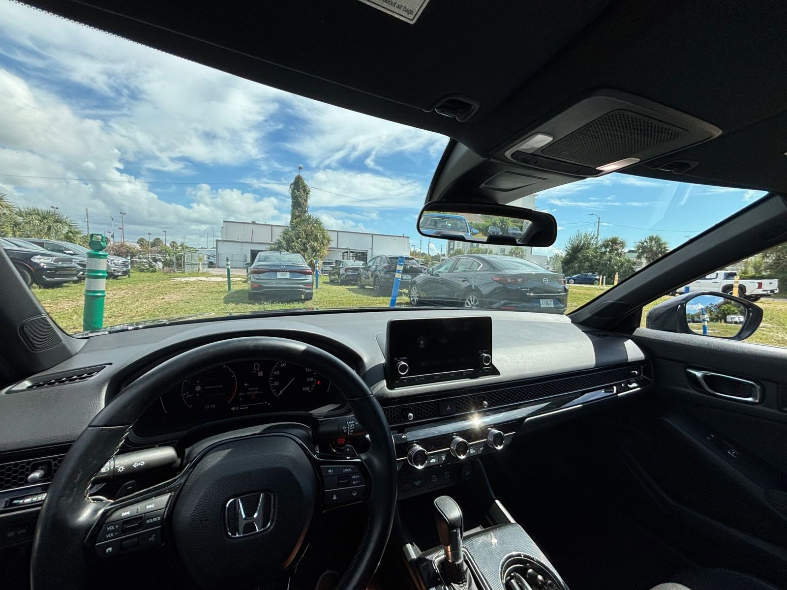 Thumbnail: 2025 Honda Civic - 32