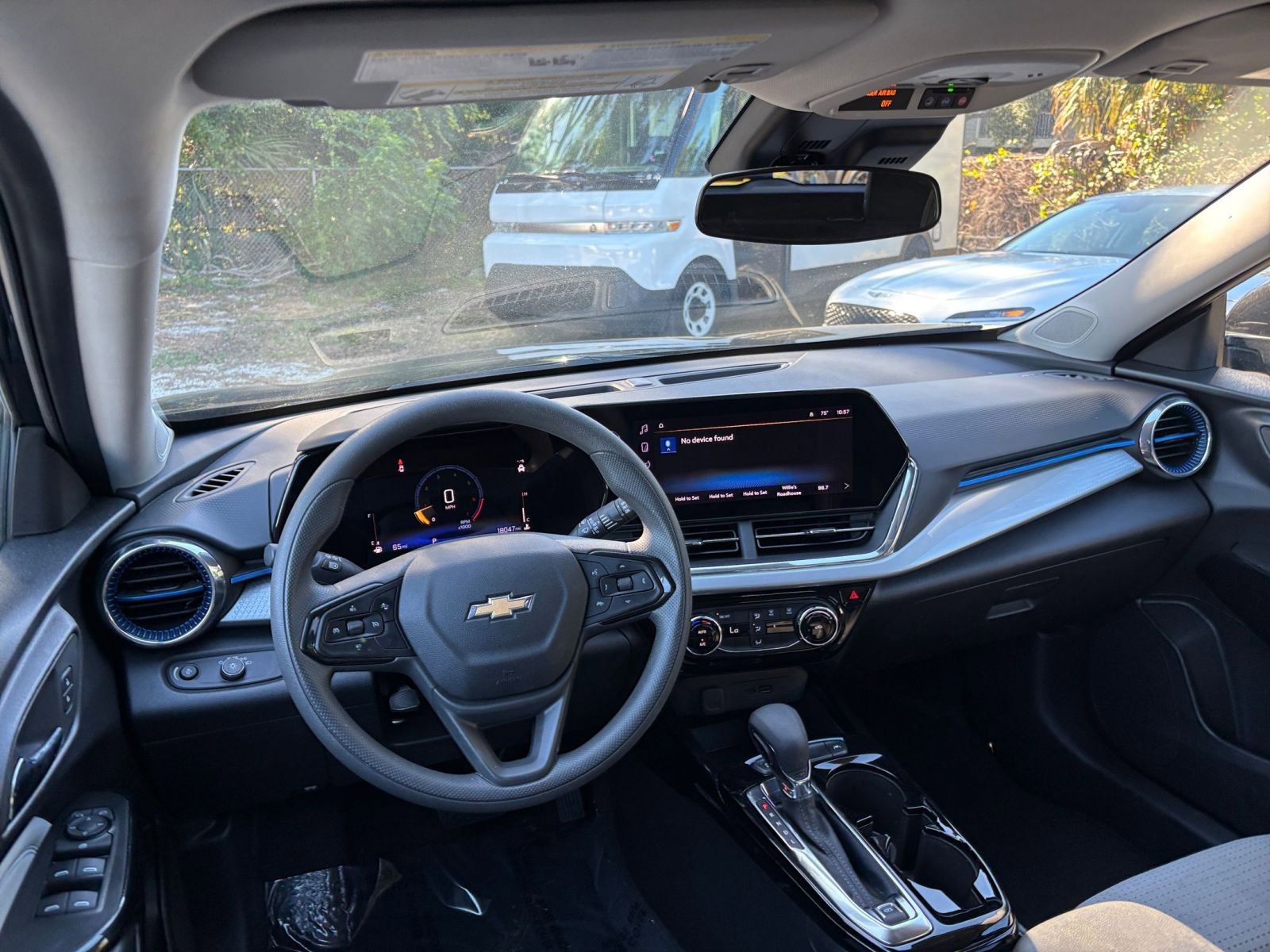 Thumbnail: 2025 Chevrolet Trax - 33