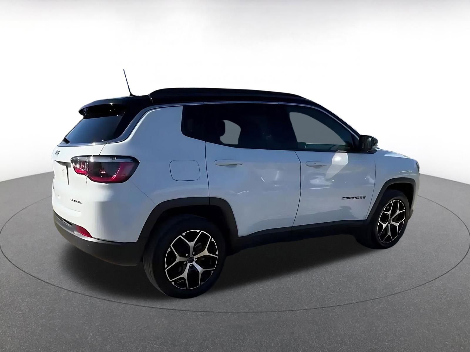 Thumbnail: 2025 Jeep Compass - 15