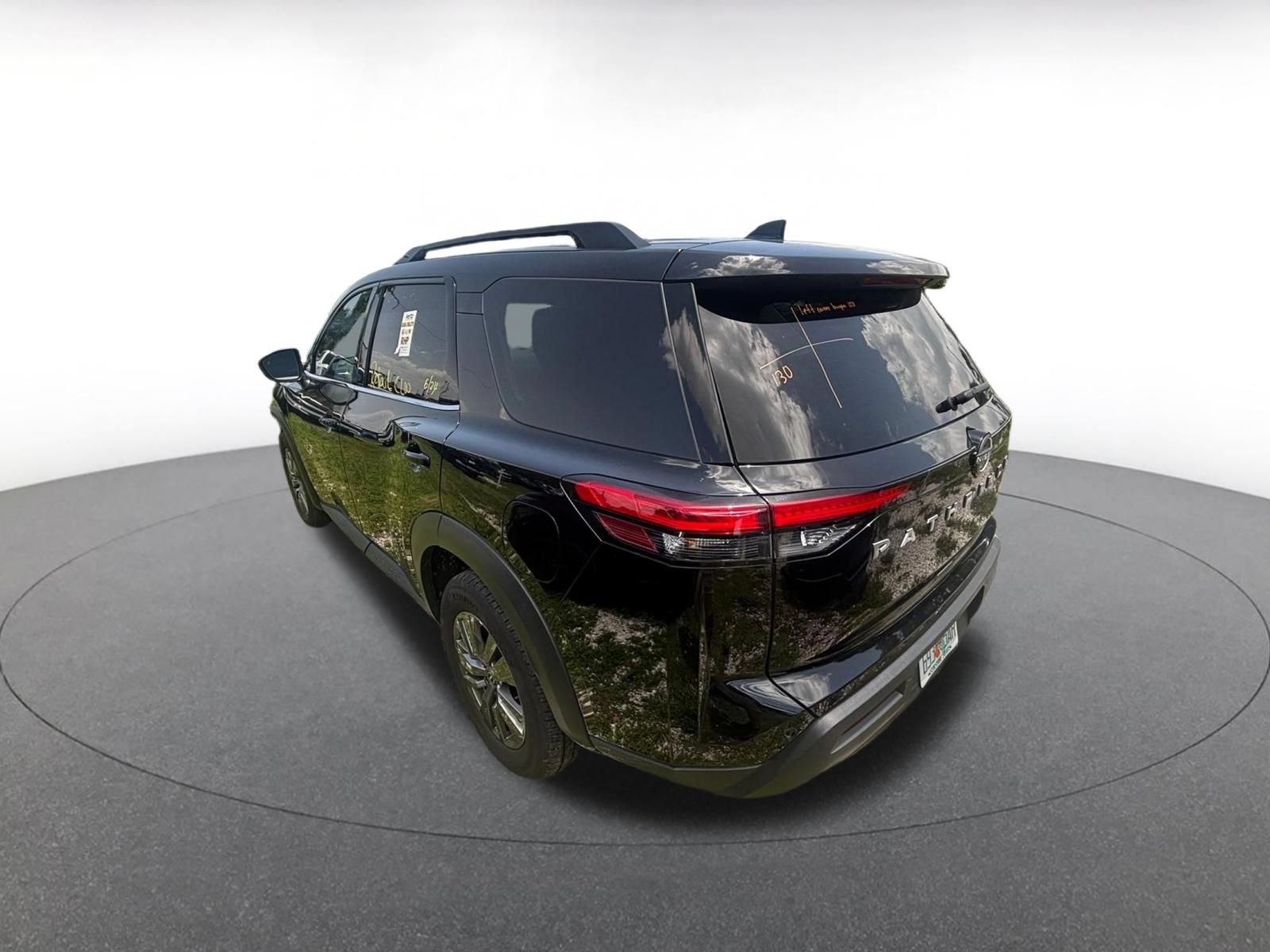 Thumbnail: 2025 Nissan Pathfinder - 7
