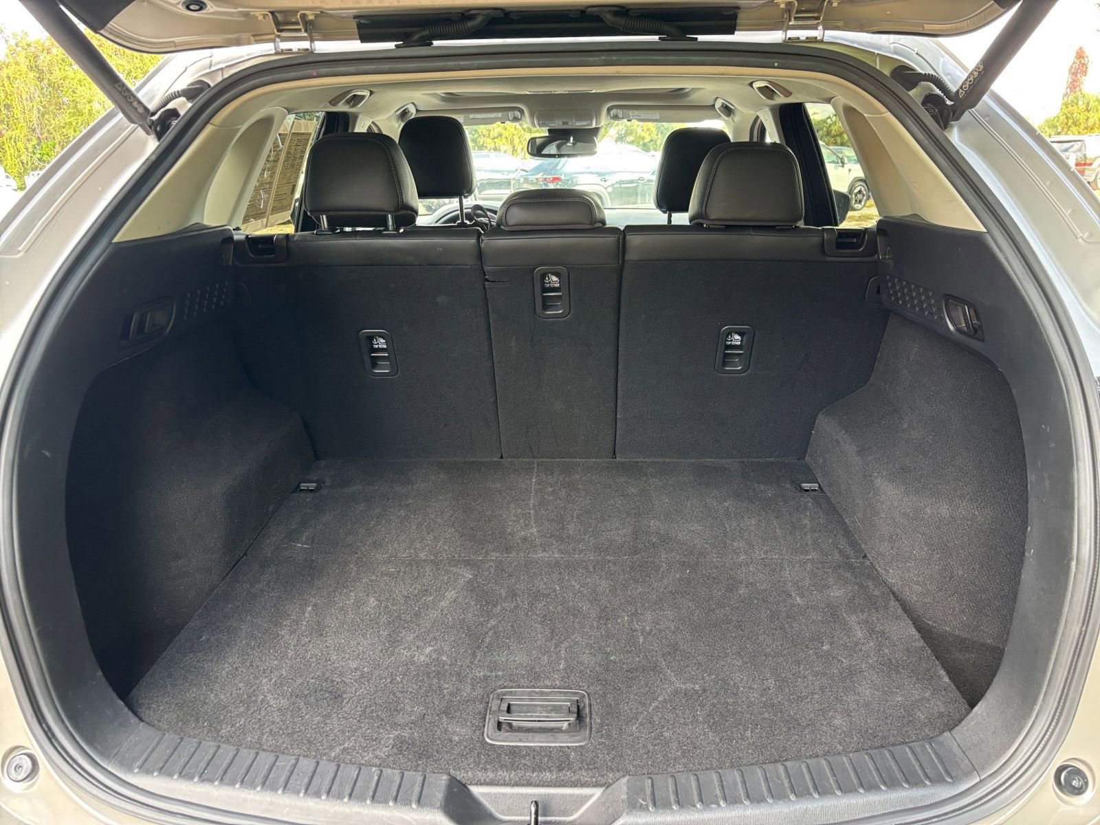 Thumbnail: 2025 Mazda CX-5 - 31