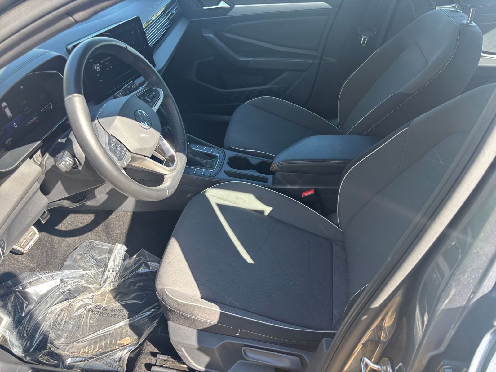 Thumbnail: 2025 Volkswagen Jetta - 27