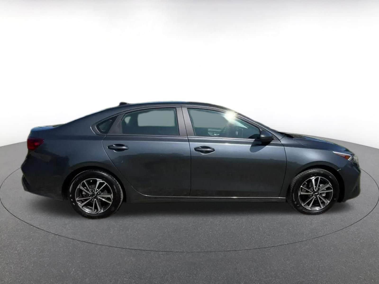 2024 Kia Forte LXS 13