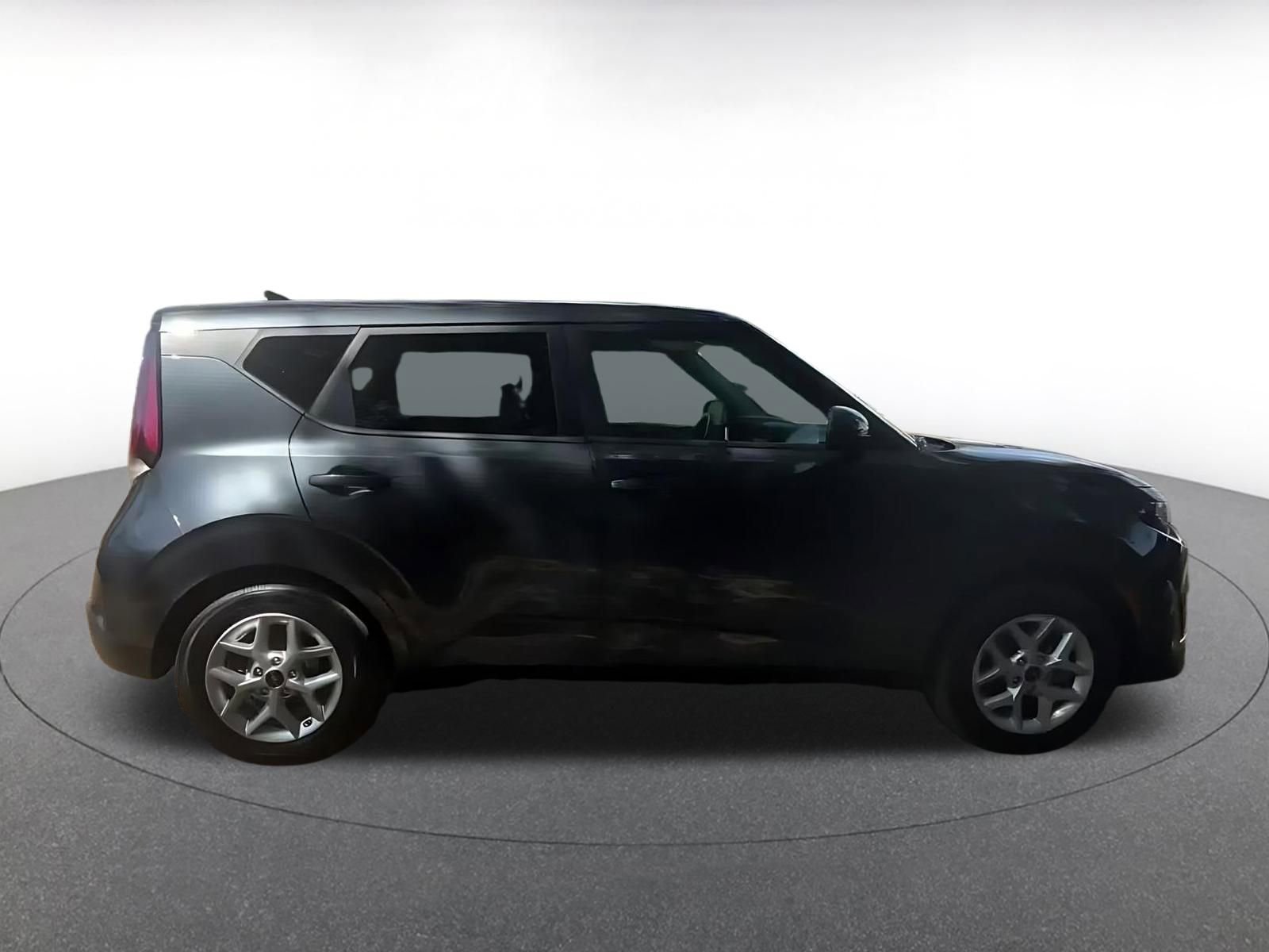 Thumbnail: 2025 Kia Soul - 16