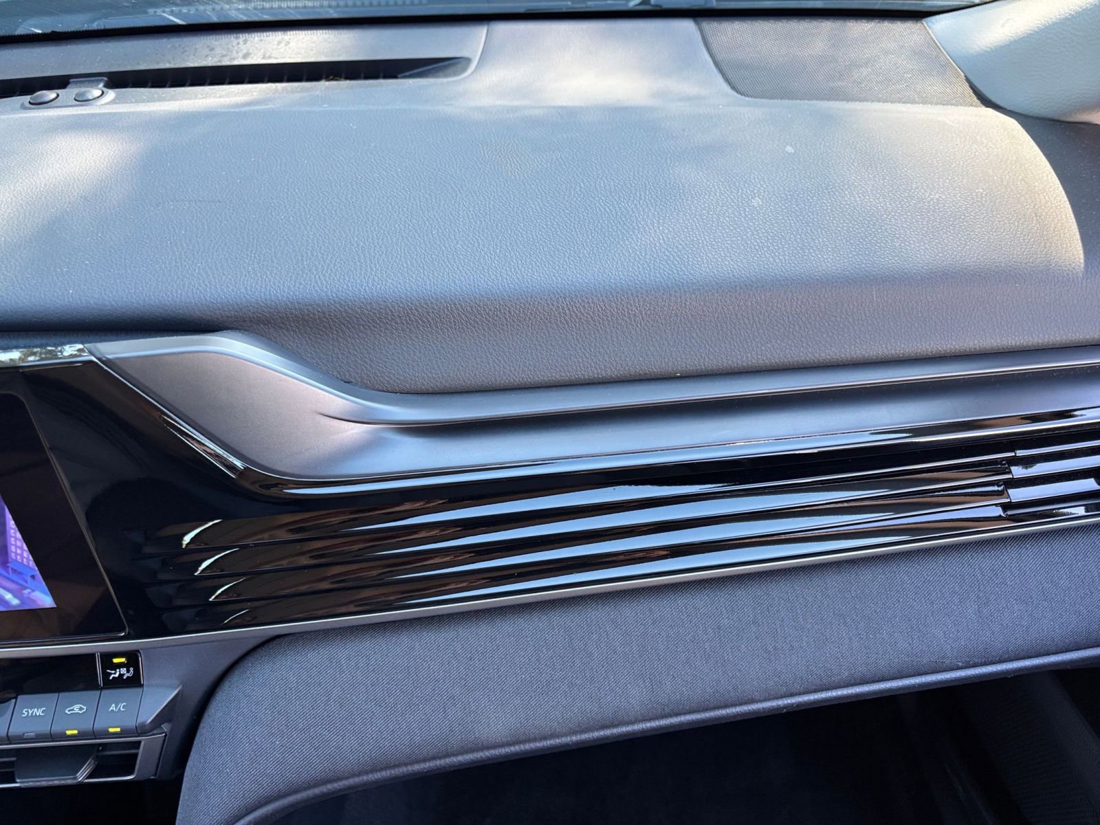 Thumbnail: 2025 Toyota Camry - 35