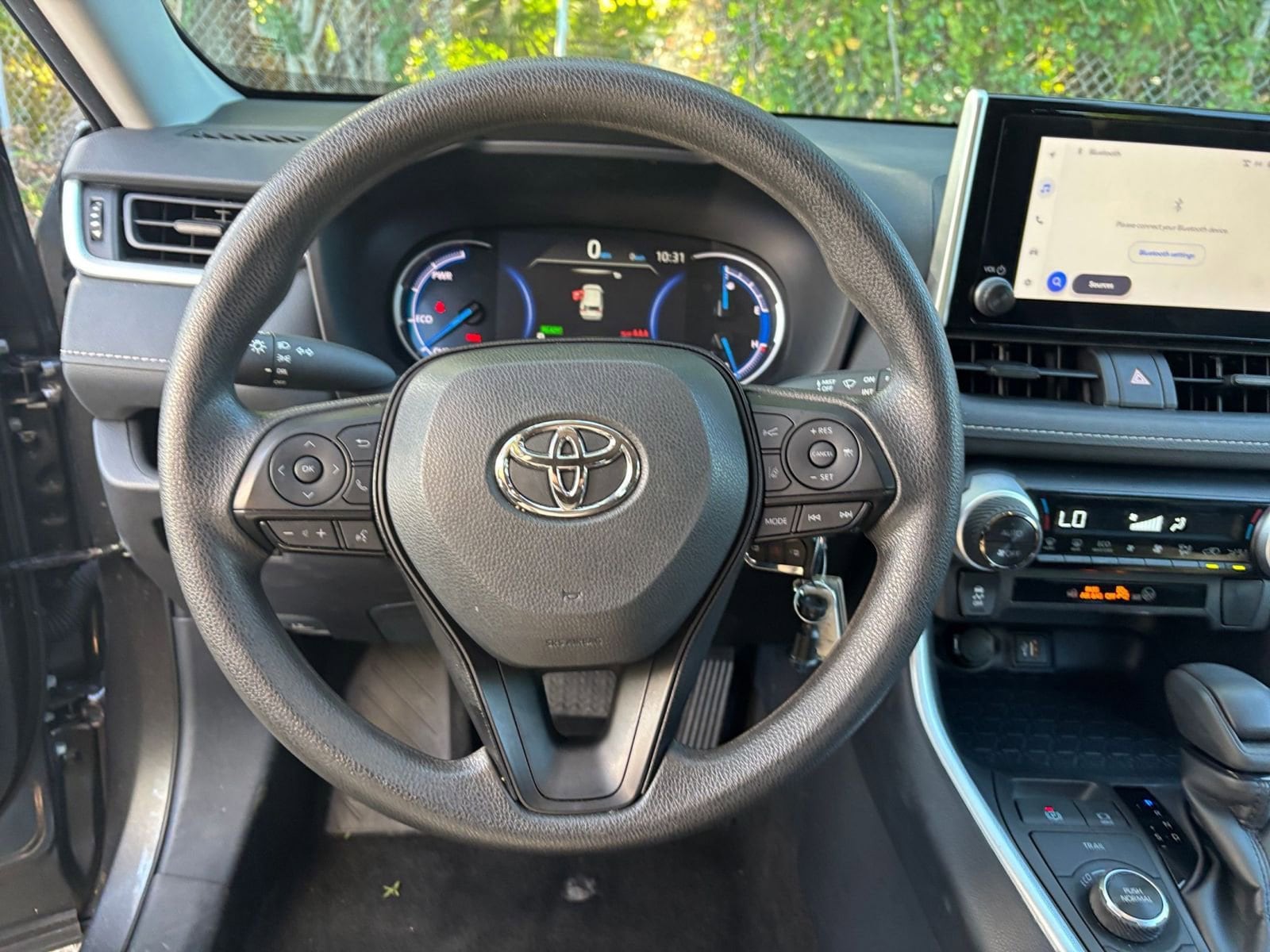 Thumbnail: 2025 Toyota RAV4 - 28