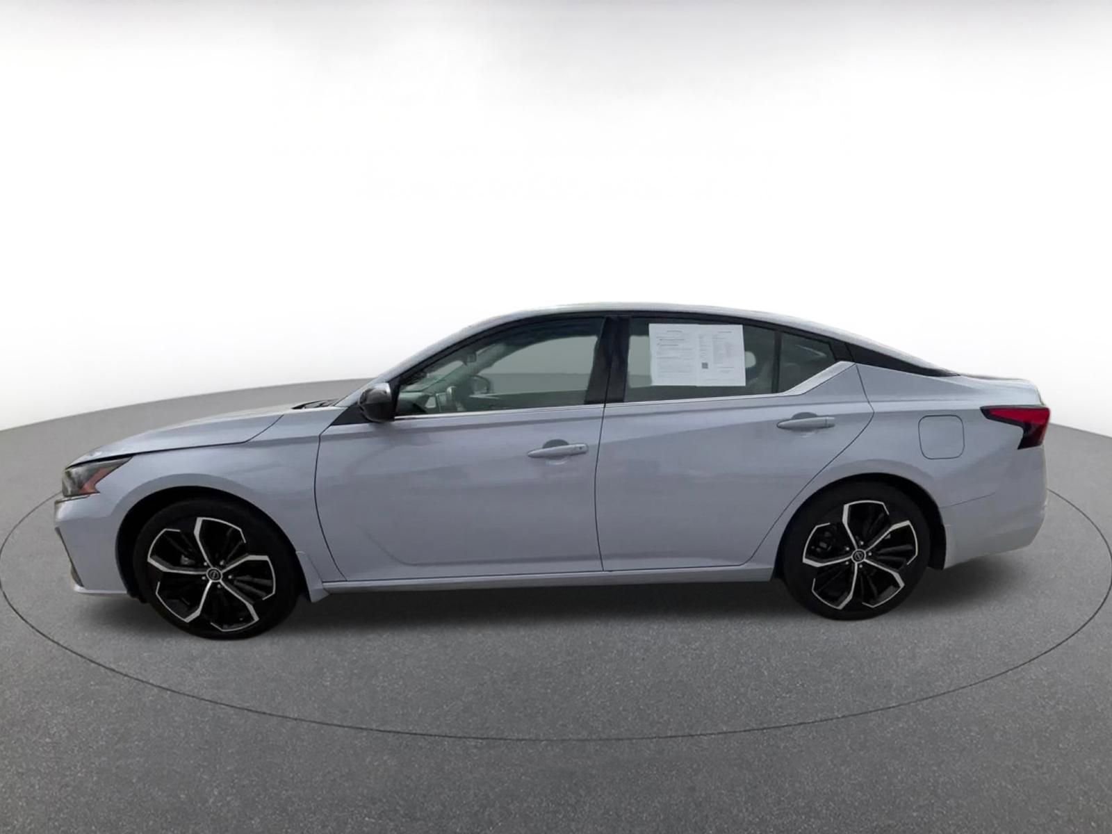 Thumbnail: 2025 Nissan Altima - 9