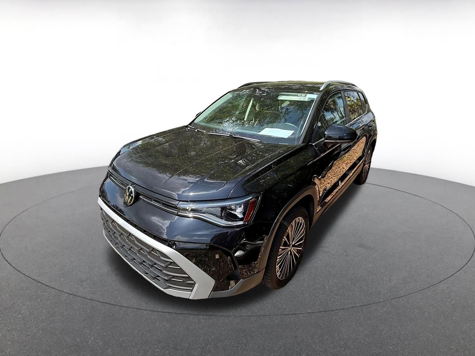 Thumbnail: 2025 Volkswagen Taos - 3