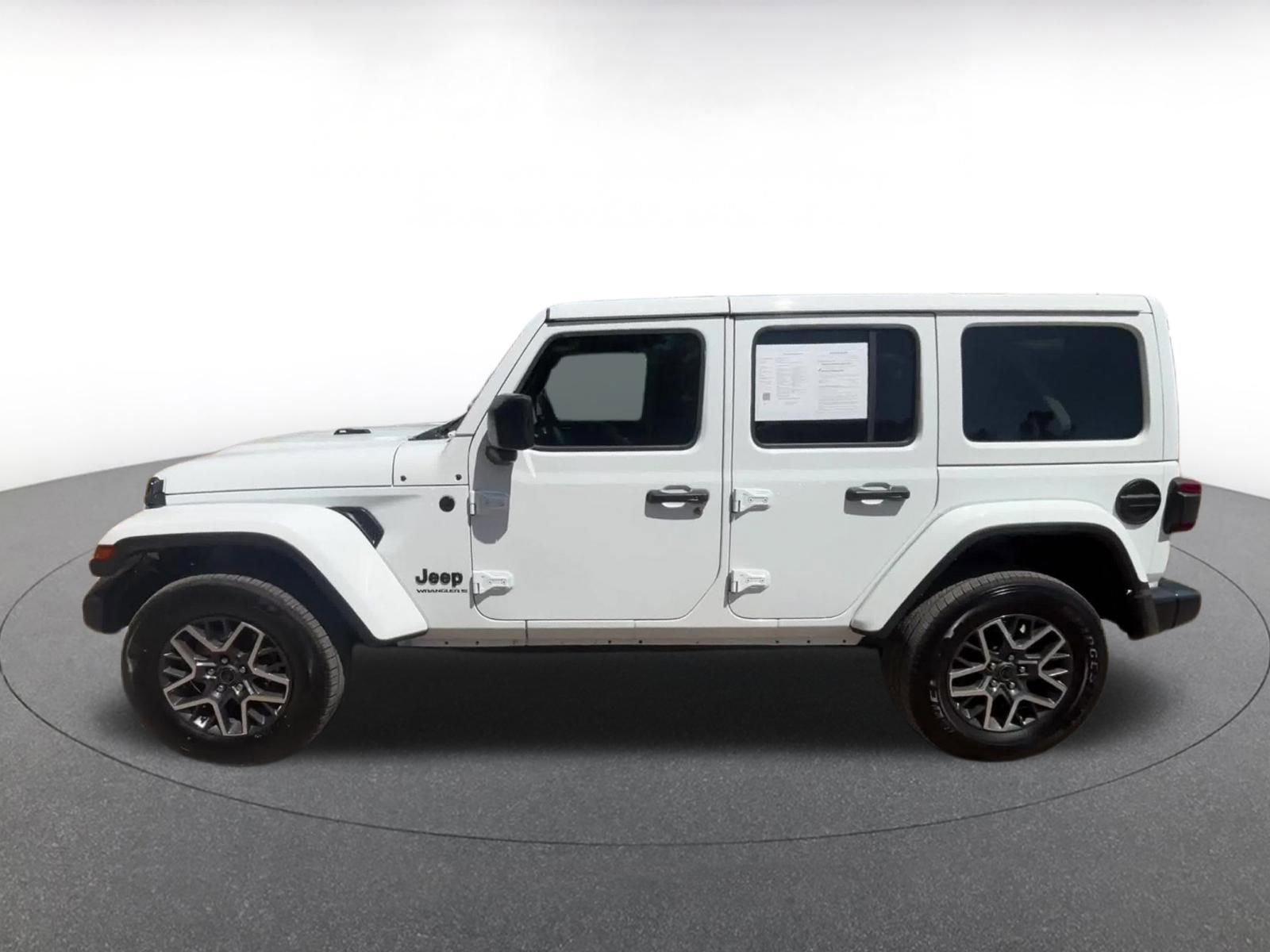 Thumbnail: 2025 Jeep Wrangler - 11