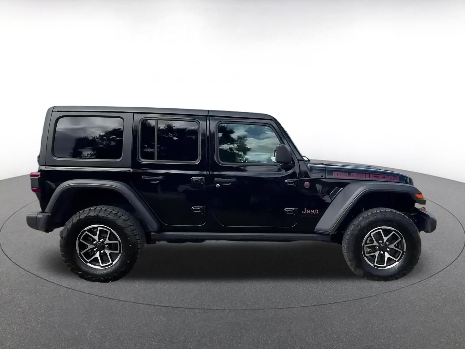 Thumbnail: 2025 Jeep Wrangler - 16