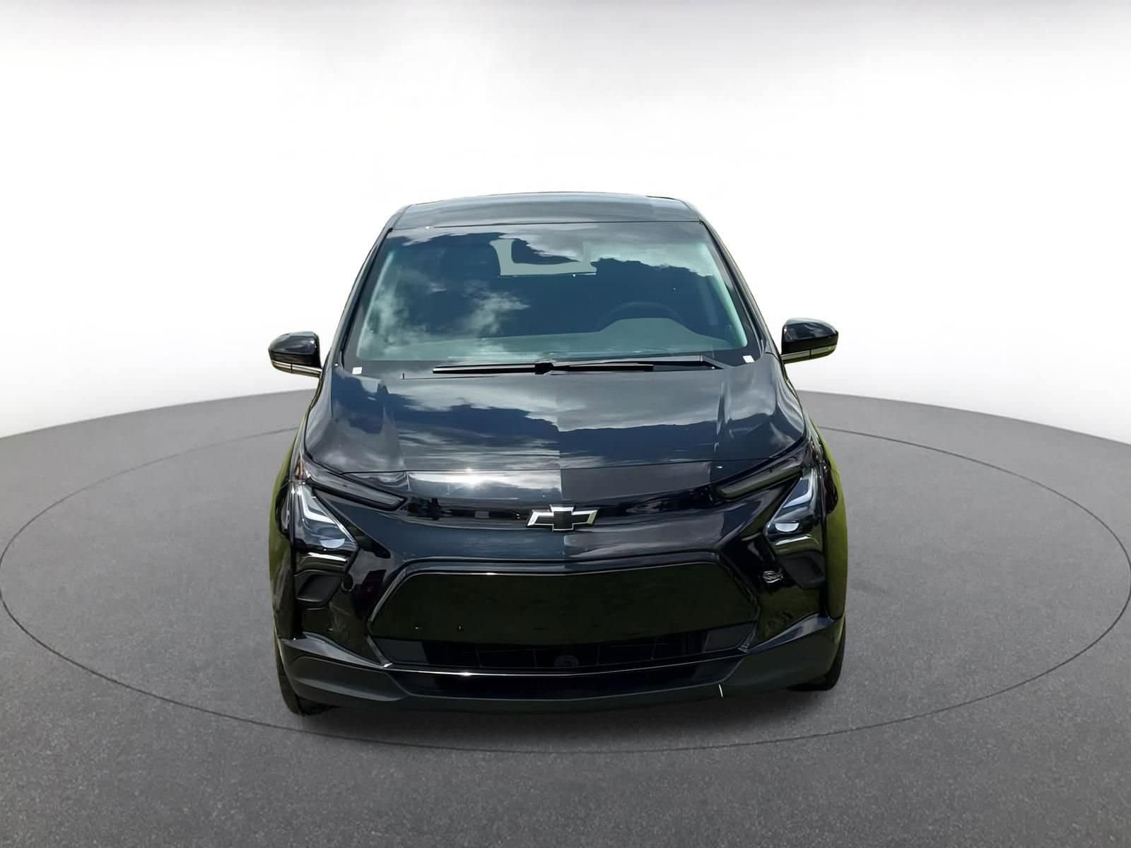 Thumbnail: 2023 Chevrolet Bolt EV - 4