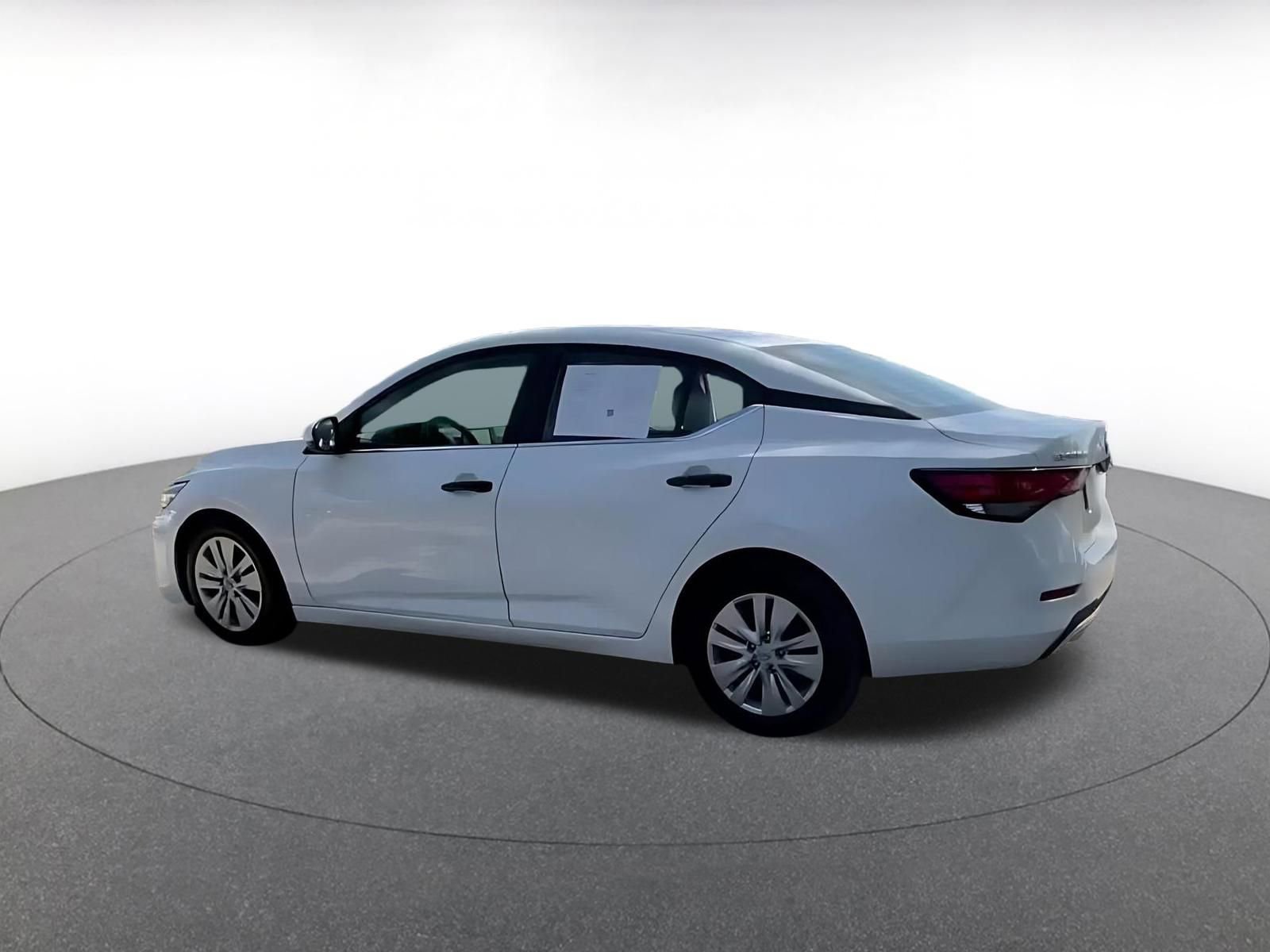 Thumbnail: 2025 Nissan Sentra - 10