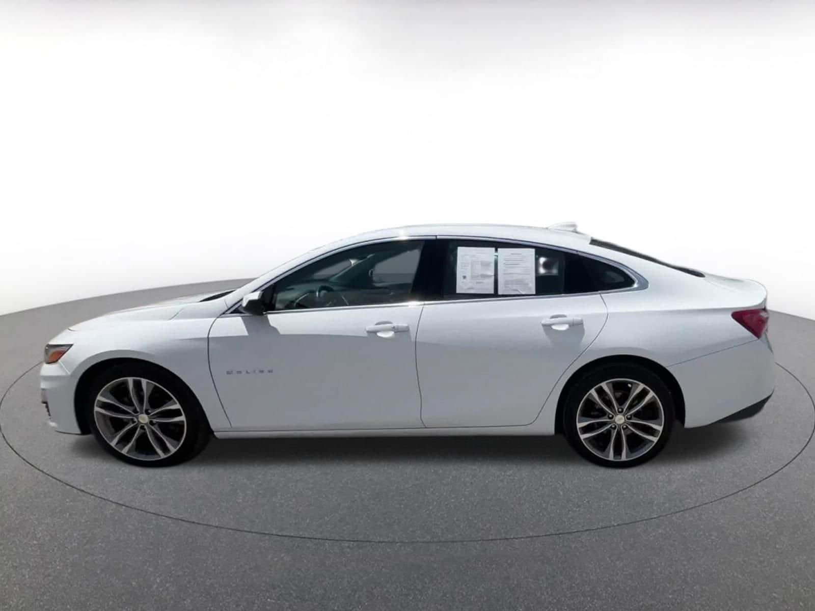 Thumbnail: 2024 Chevrolet Malibu - 9