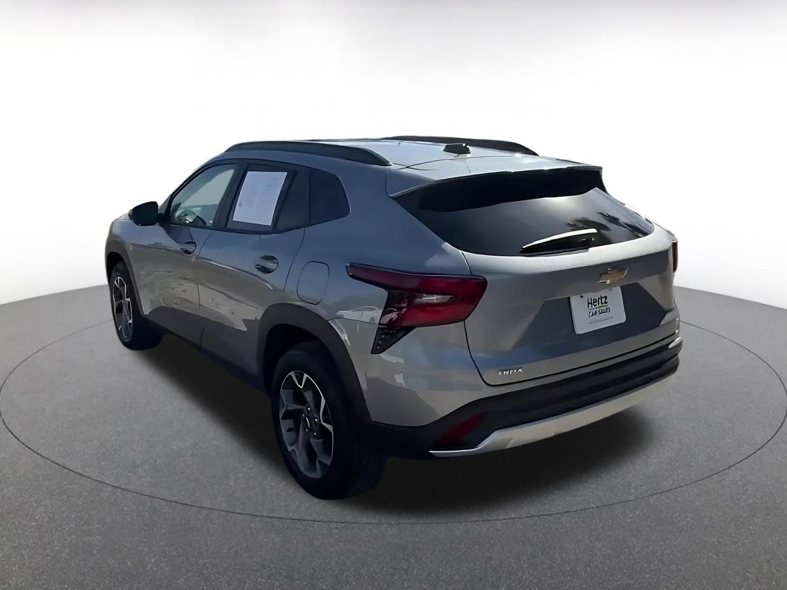 Thumbnail: 2025 Chevrolet Trax - 11