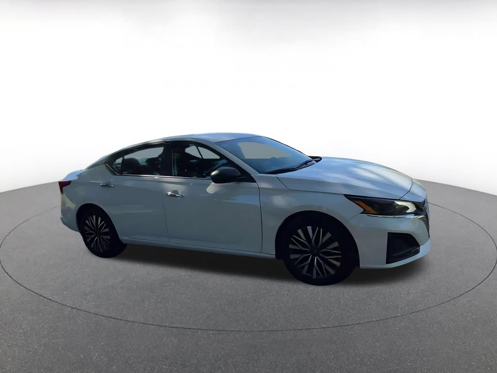 Thumbnail: 2025 Nissan Altima - 2