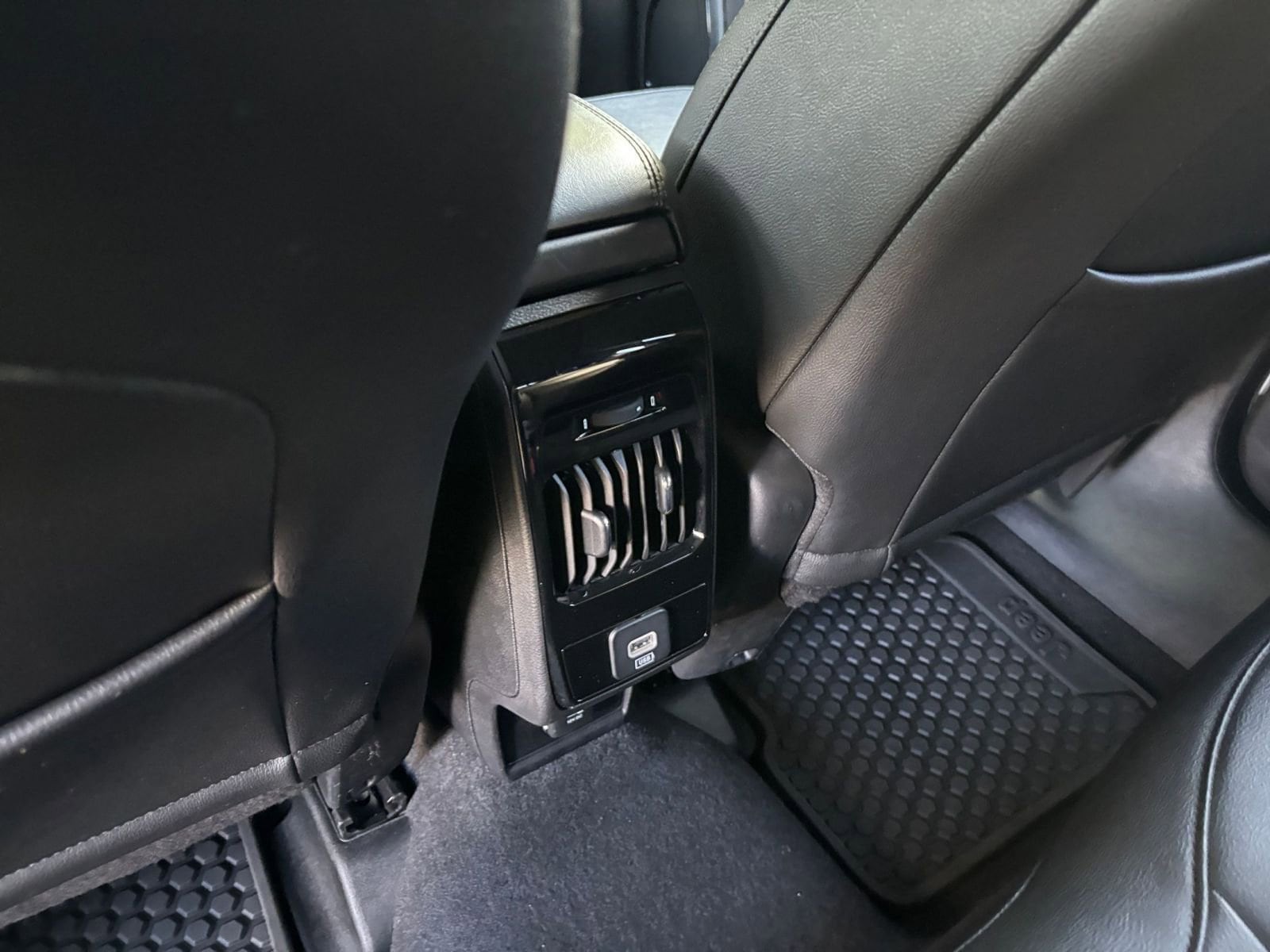 Thumbnail: 2025 Jeep Compass - 24