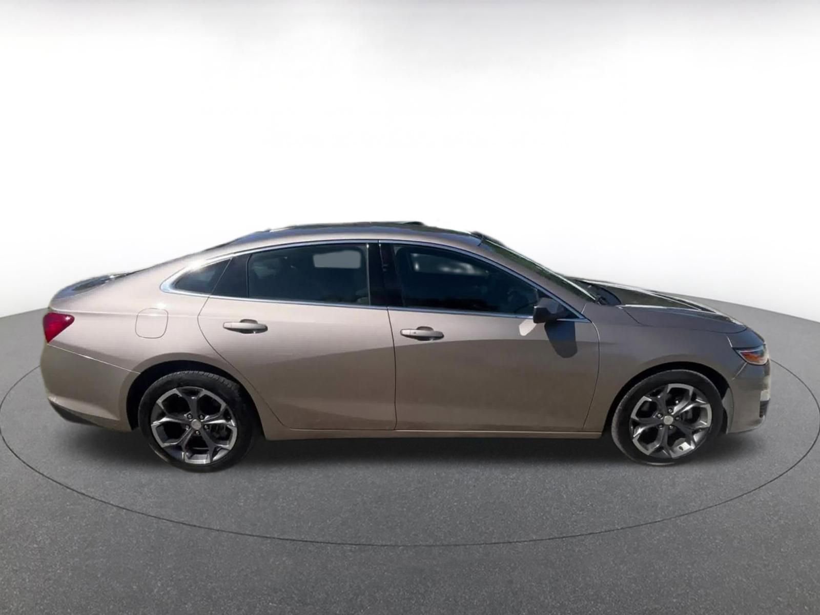 Thumbnail: 2024 Chevrolet Malibu - 16