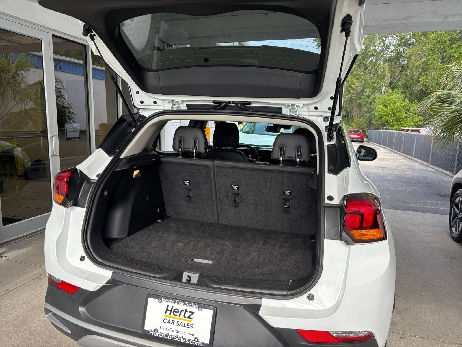 Thumbnail: 2025 Buick Encore GX - 31