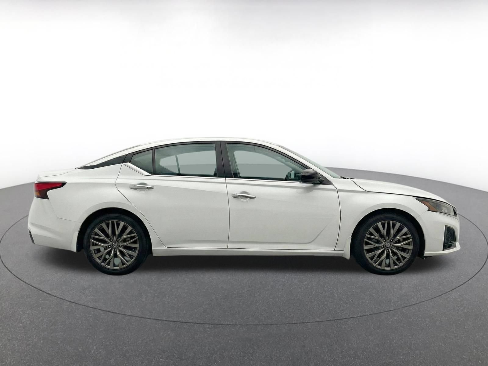Thumbnail: 2025 Nissan Altima - 14