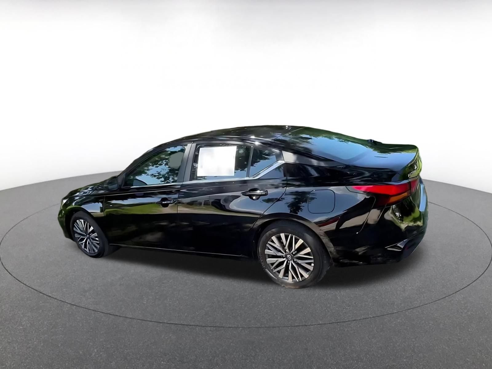 Thumbnail: 2026 Nissan Altima - 10