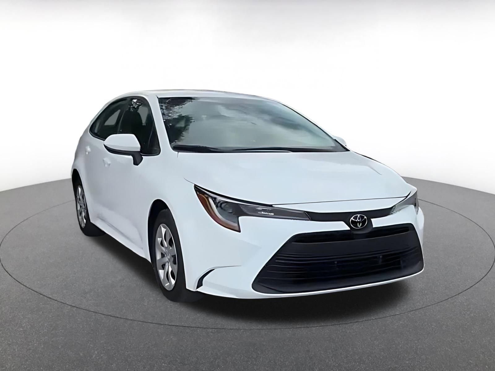 Thumbnail: 2025 Toyota Corolla - 2