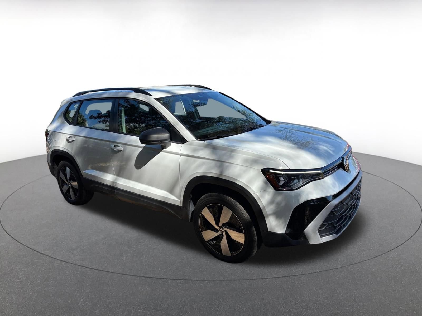 Thumbnail: 2025 Volkswagen Taos - 1