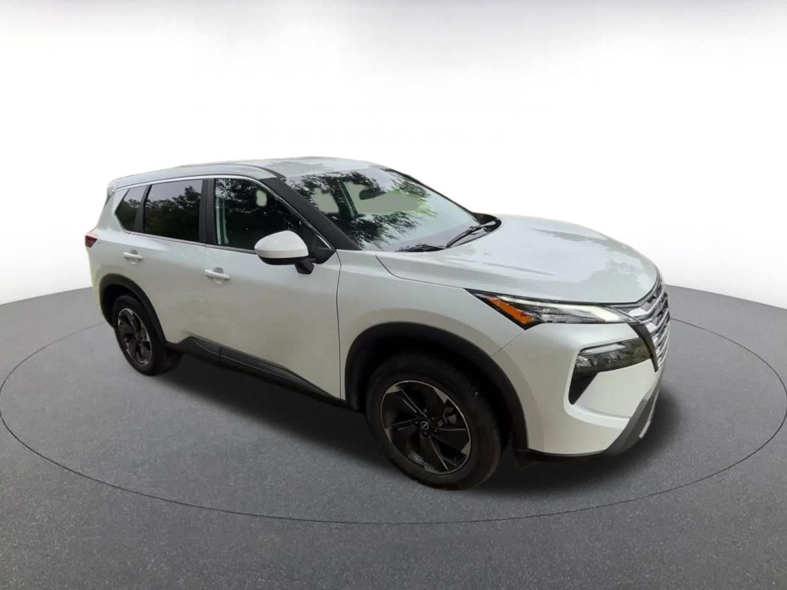 Thumbnail: 2025 Nissan Rogue - 2